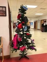 The Mitten Tree is up!
